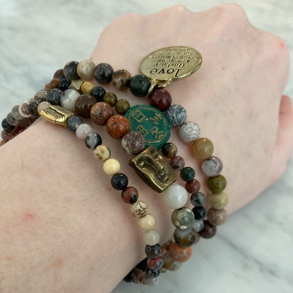 🔸NWT🔸 Natural Fossil Coral Gemstone Beaded Bracelet Set - Picture 10 of 16